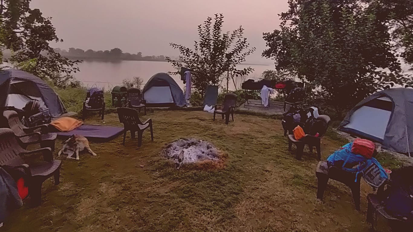 MOTORCYCLE WOMEN ROAD TRIP INDIA