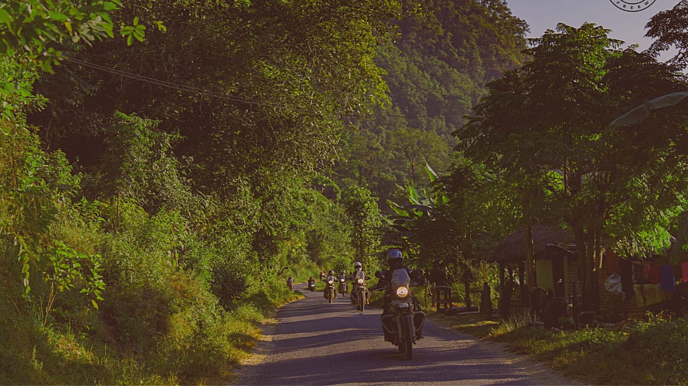 MOTORCYCLE WOMEN ROAD TRIP NEPAL